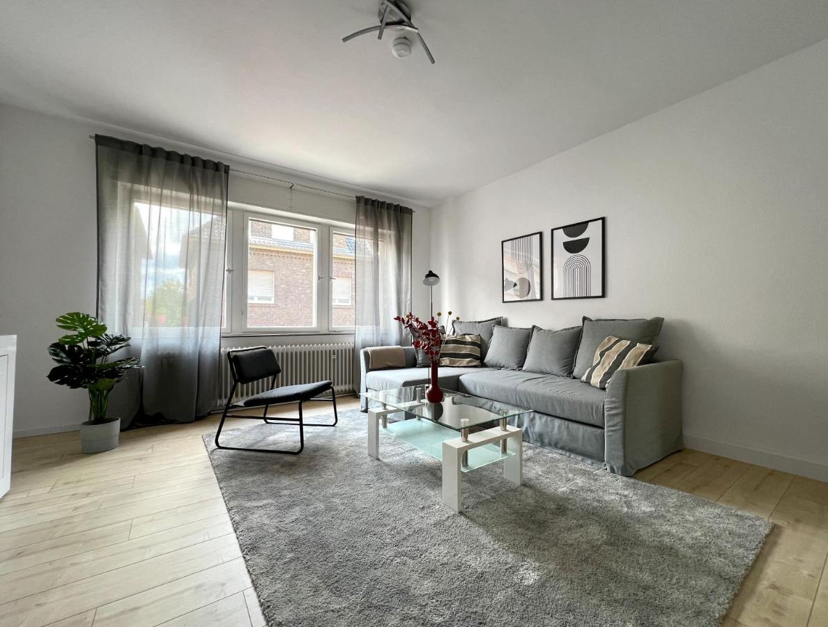 One Bed And One Sofa Bed, Self Check In, Invoice Διαμέρισμα Mönchengladbach Εξωτερικό φωτογραφία